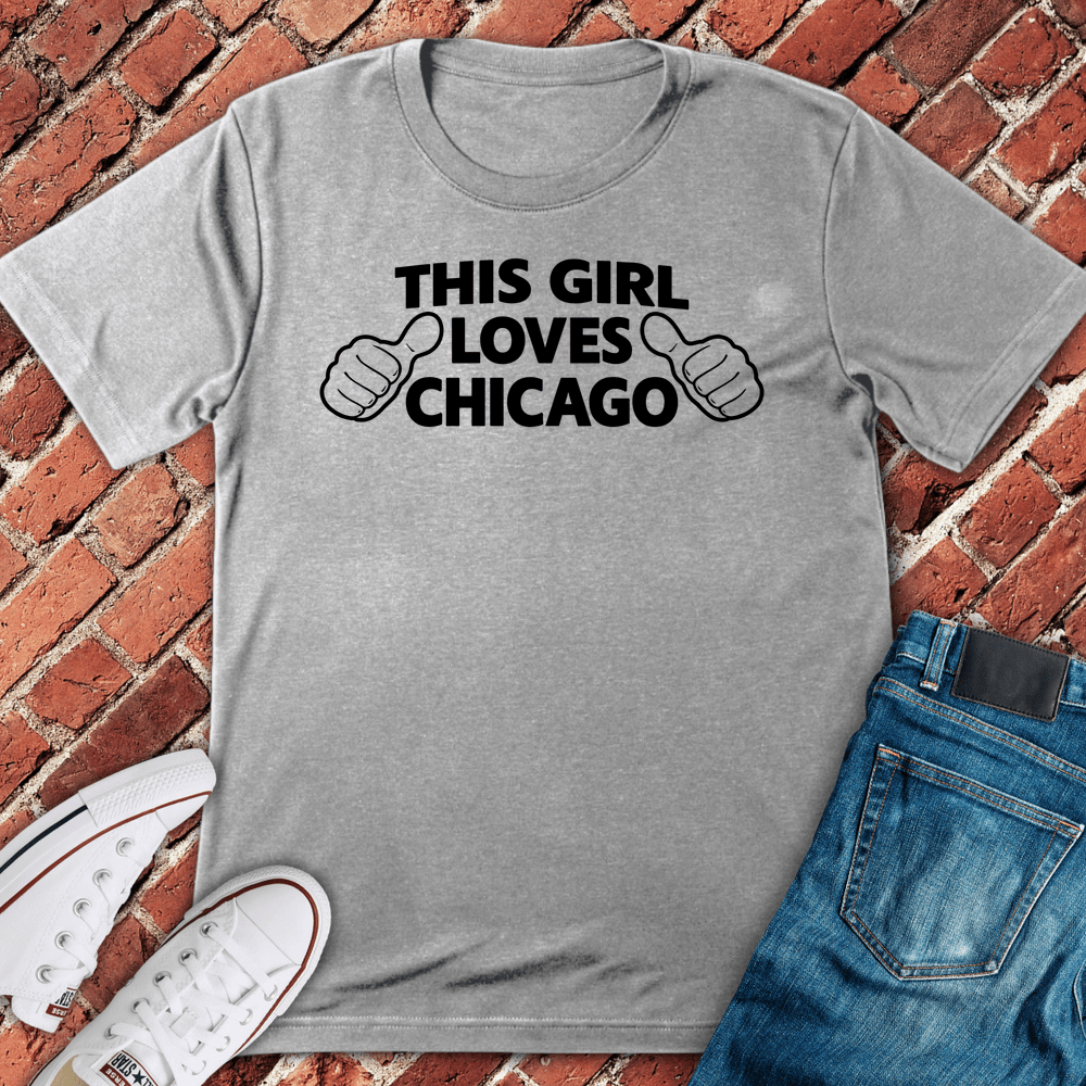 This Girl Loves Chicago T-Shirt - Sport Grey